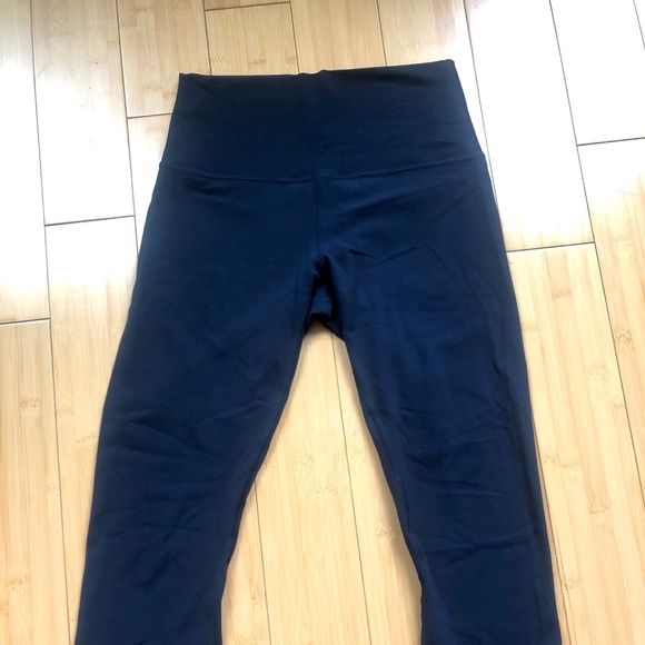 ❌SOLD❌ Lululemon Align 21” Crop Leggings - Picture 3 of 5